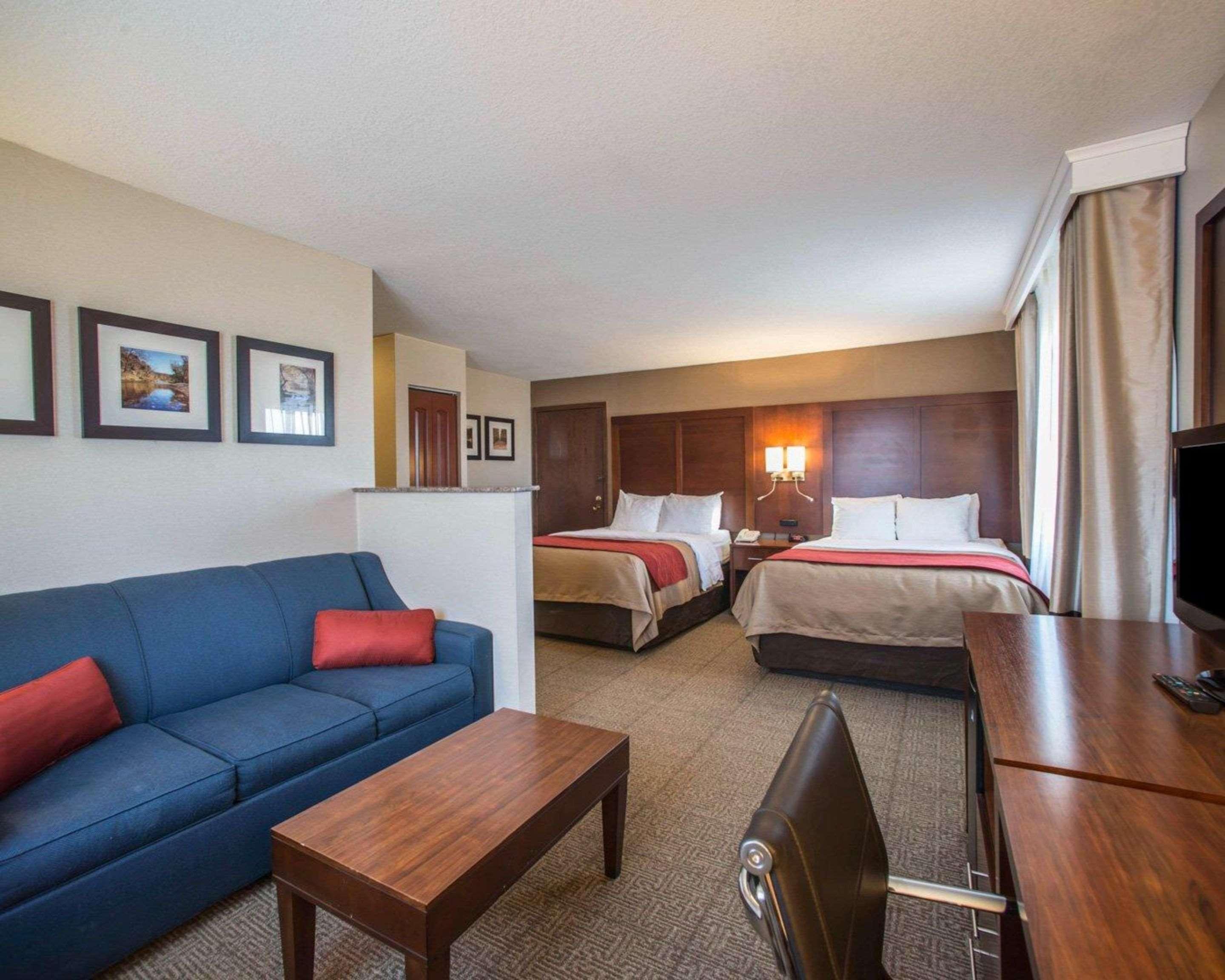 Quality Inn & Suites Boonville - Columbia Extérieur photo