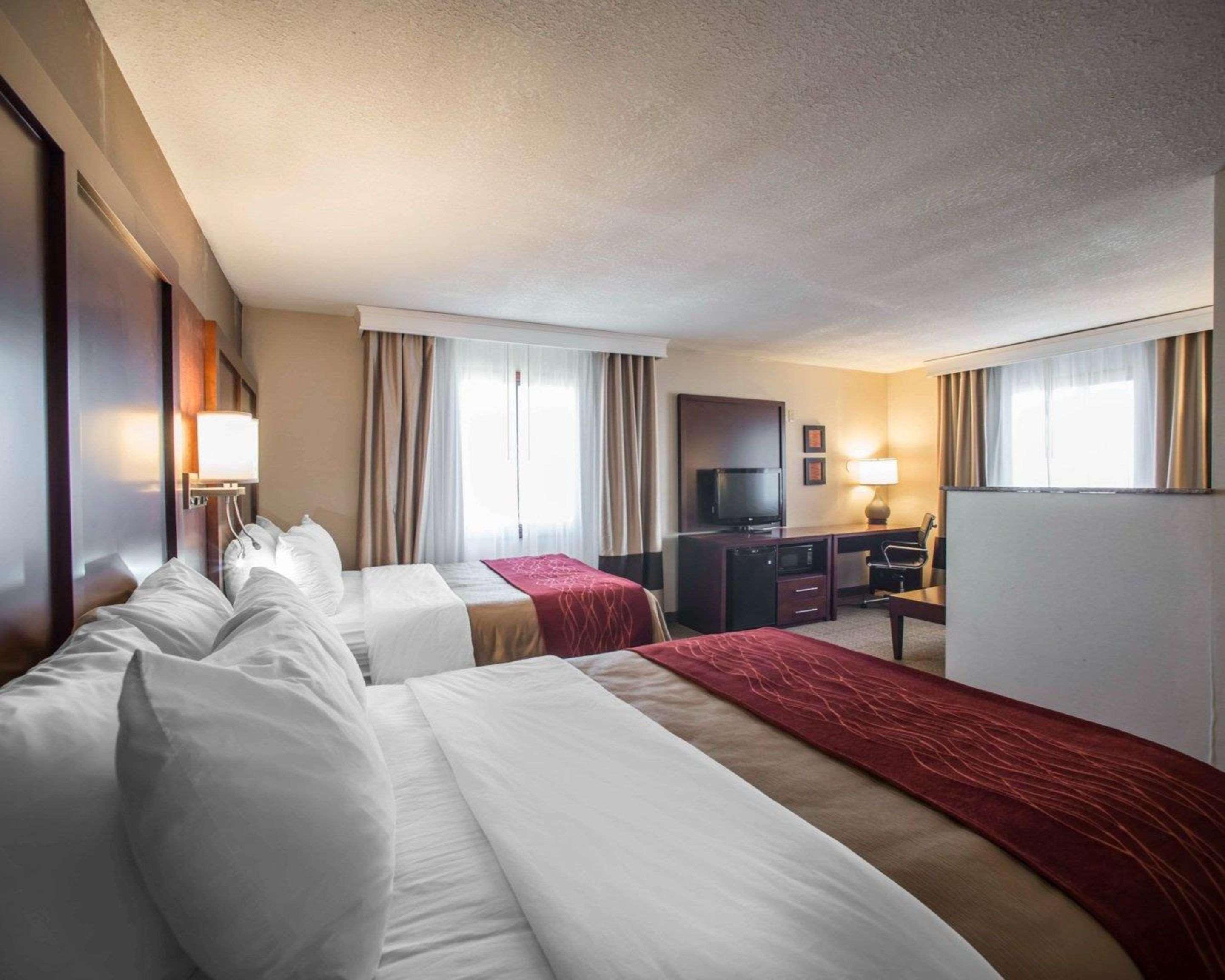Quality Inn & Suites Boonville - Columbia Extérieur photo