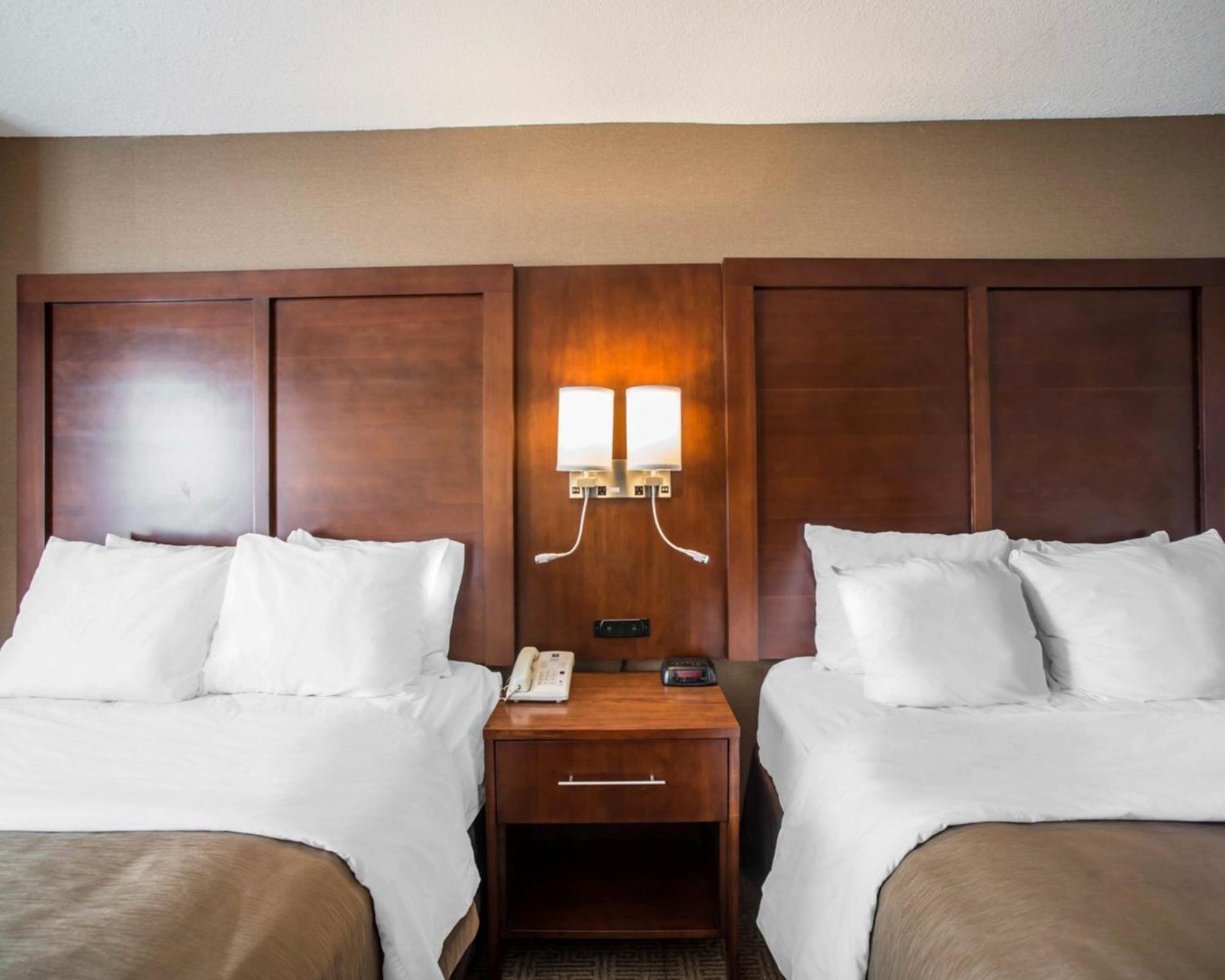 Quality Inn & Suites Boonville - Columbia Extérieur photo