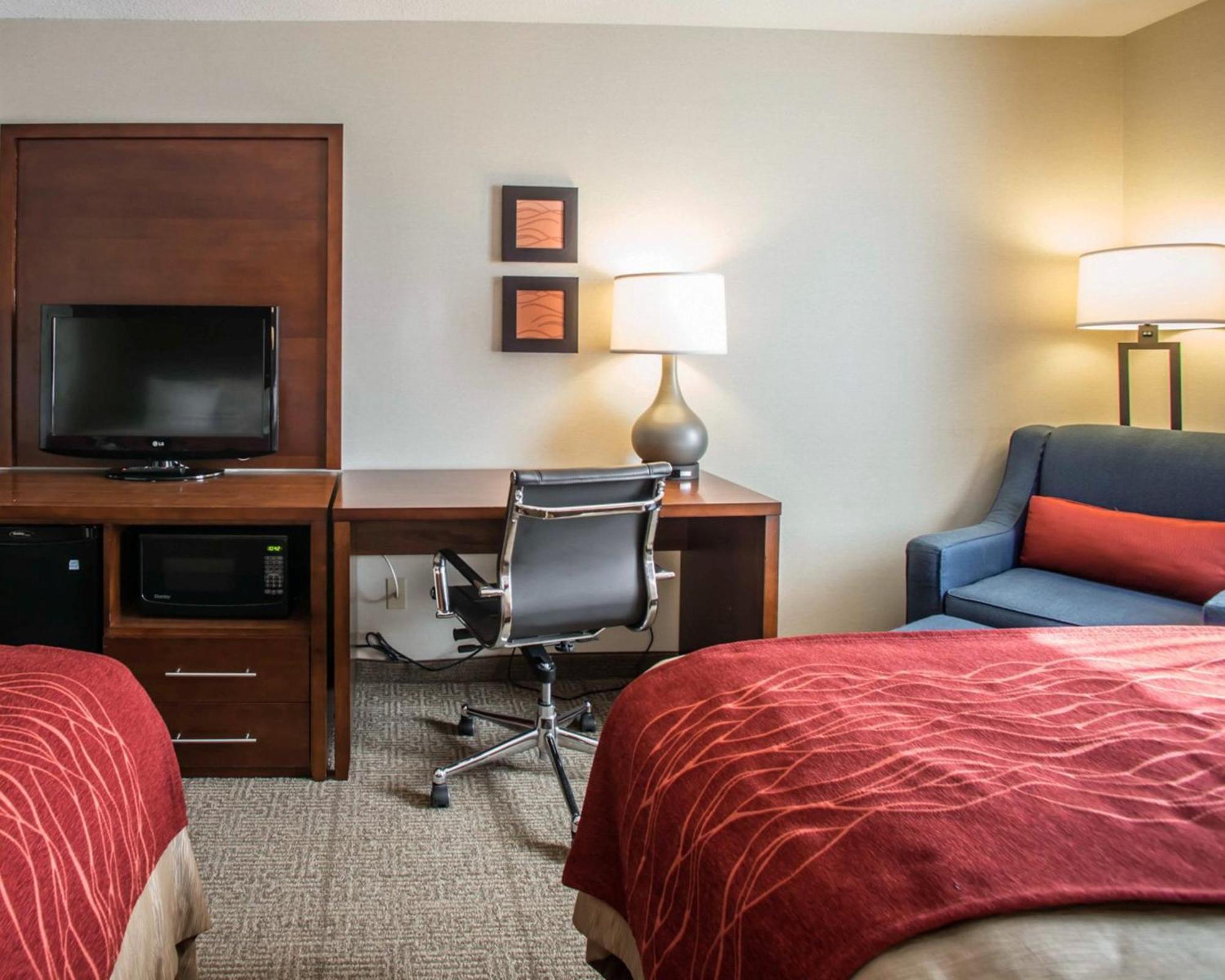 Quality Inn & Suites Boonville - Columbia Extérieur photo