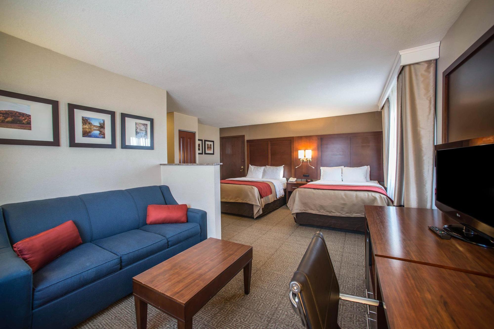 Quality Inn & Suites Boonville - Columbia Extérieur photo