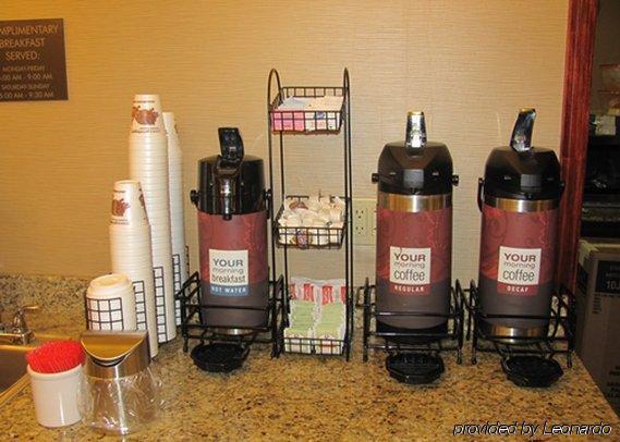 Quality Inn & Suites Boonville - Columbia Extérieur photo
