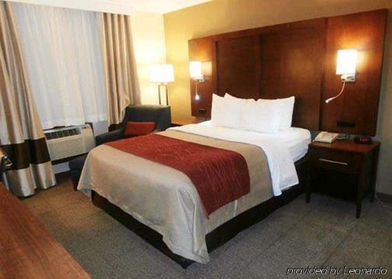 Quality Inn & Suites Boonville - Columbia Extérieur photo